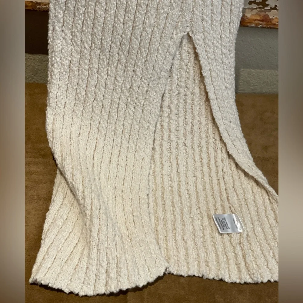 Sleeveless Midi Sweater Dress - Picture 3 of 12